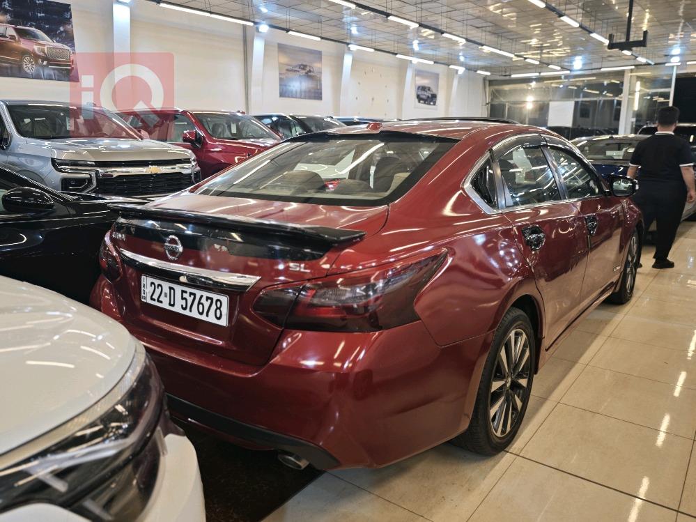 Nissan Altima